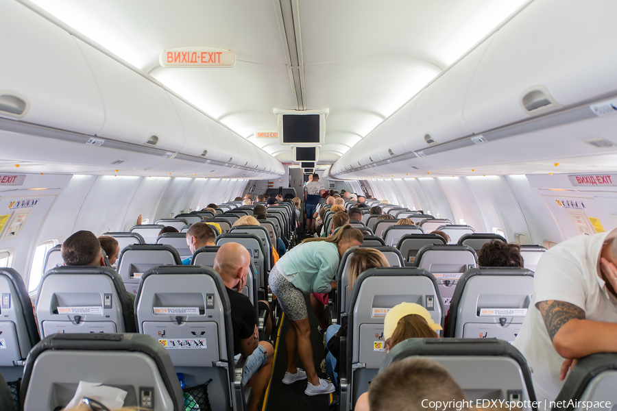 Skyline Express Airline Boeing 757-330 (UR-SLE) | Photo 583738
