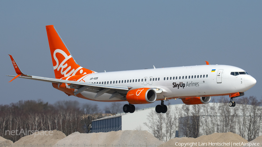 SkyUp Airlines Boeing 737-8H6 (UR-SQB) | Photo 378765