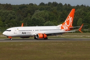 SkyUp Airlines Boeing 737-8H6 (UR-SQB) at  Hamburg - Fuhlsbuettel (Helmut Schmidt), Germany