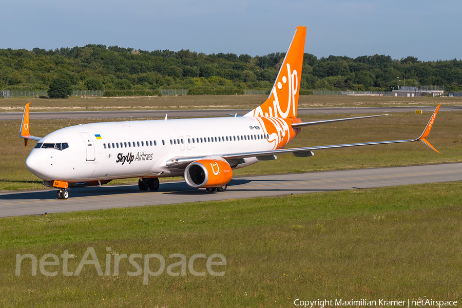 SkyUp Airlines Boeing 737-8H6 (UR-SQB) | Photo 521660