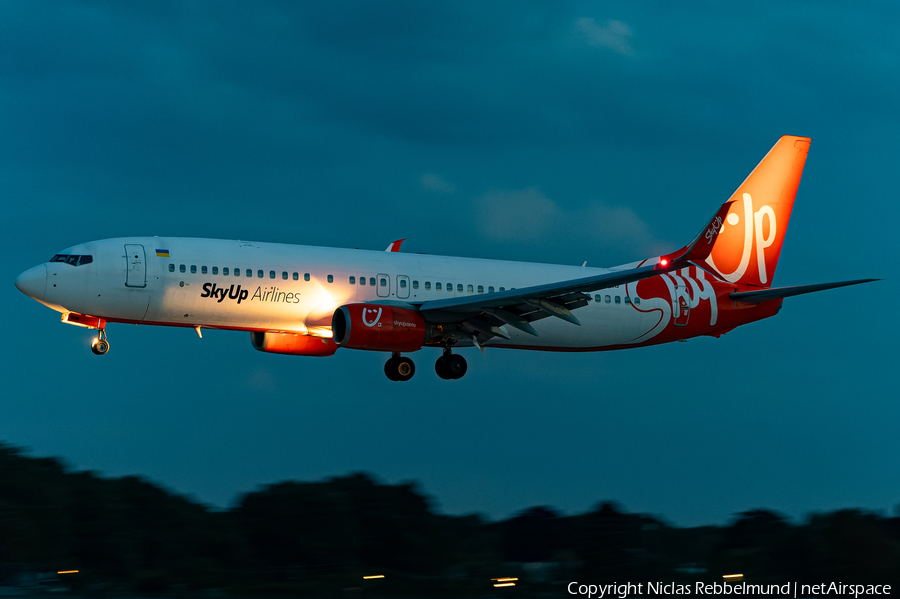 SkyUp Airlines Boeing 737-8H6 (UR-SQB) | Photo 589216