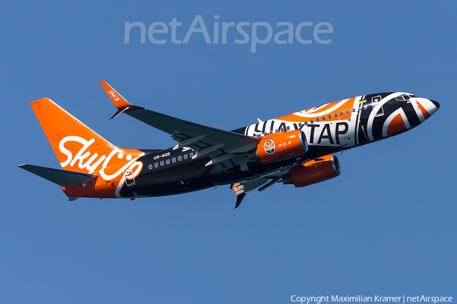 SkyUp Airlines Boeing 737-75C (UR-SQE) | Photo 523796