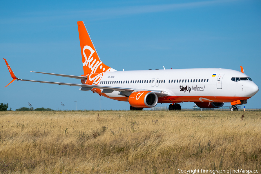 SkyUp Airlines Boeing 737-86Q (UR-SQH) | Photo 518051