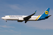 Ukraine International Airlines Boeing 737-8KV (UR-UIA) at  Barcelona - El Prat, Spain