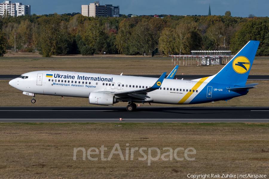 Ukraine International Airlines Boeing 737-8KV (UR-UIA) | Photo 272803