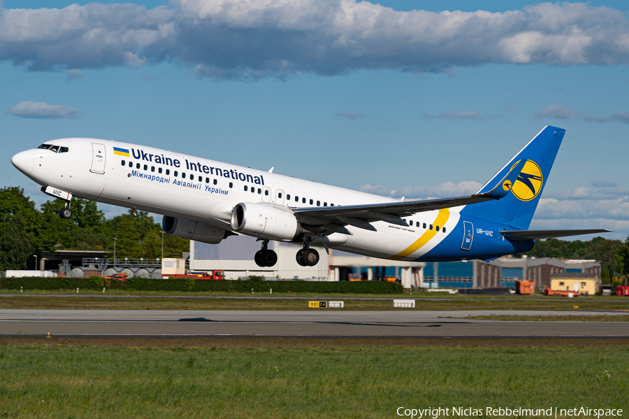 Ukraine International Airlines Boeing 737-8KV (UR-UIC) | Photo 384909