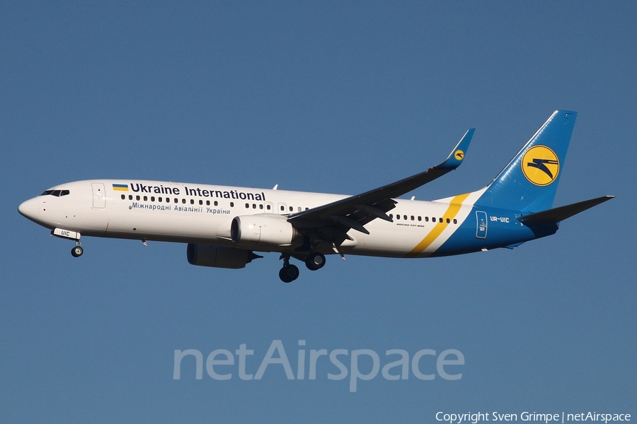 Ukraine International Airlines Boeing 737-8KV (UR-UIC) | Photo 248066