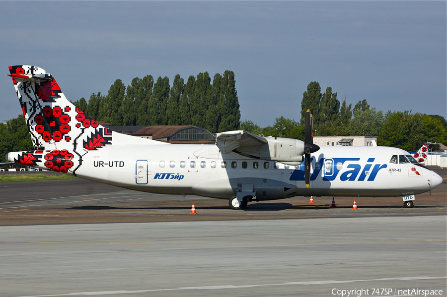 UTair Ukraine ATR 42-300 (UR-UTD) | Photo 31257