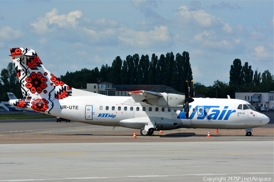 UTair Aviation ATR 42-300 (UR-UTE) | Photo 31508