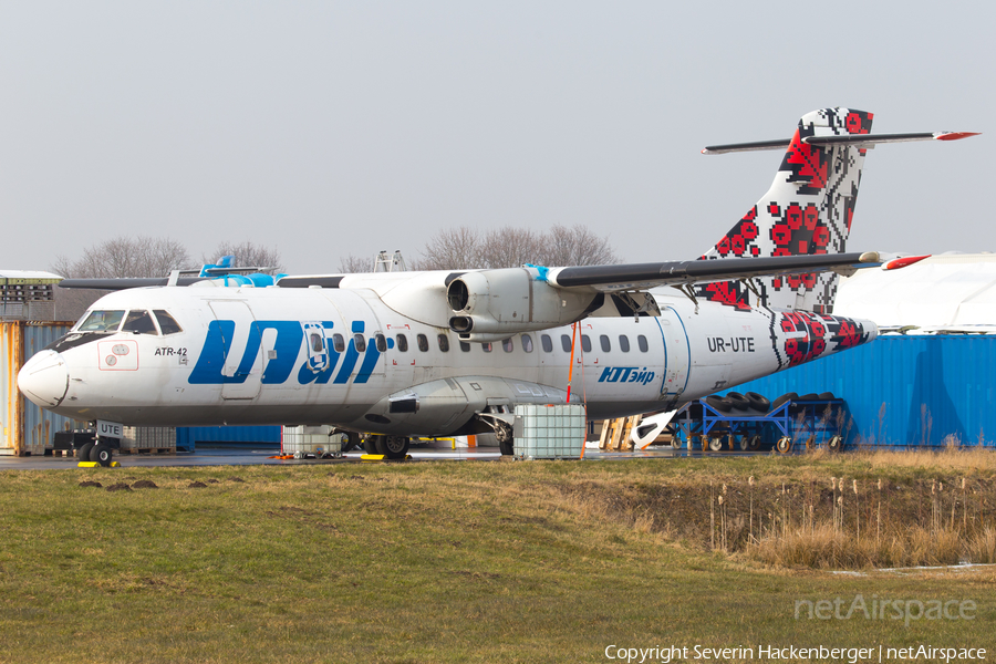 UTair Aviation ATR 42-300 (UR-UTE) | Photo 224957
