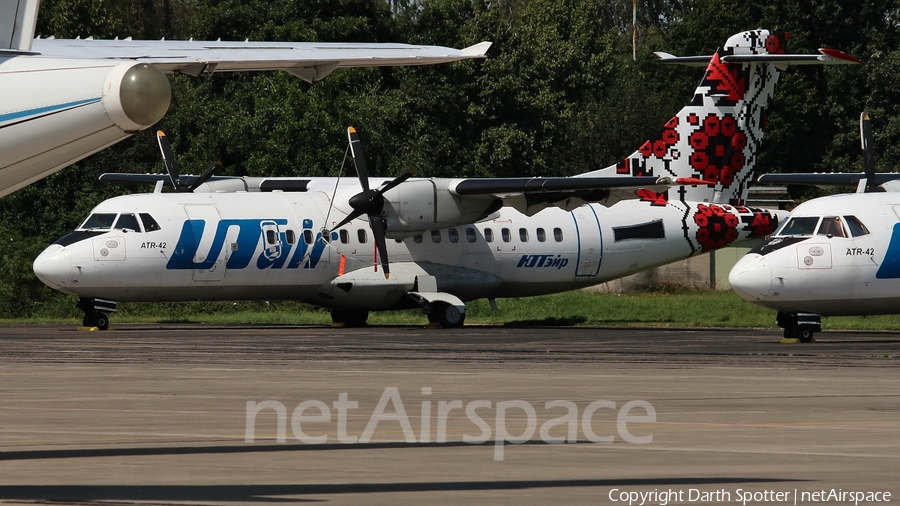 UTair Aviation ATR 42-300 (UR-UTF) | Photo 222477
