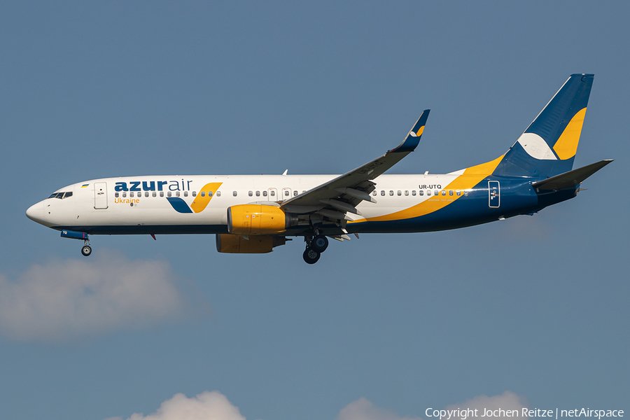 Azur Air Ukraine Boeing 737-83N (UR-UTQ) | Photo 331614