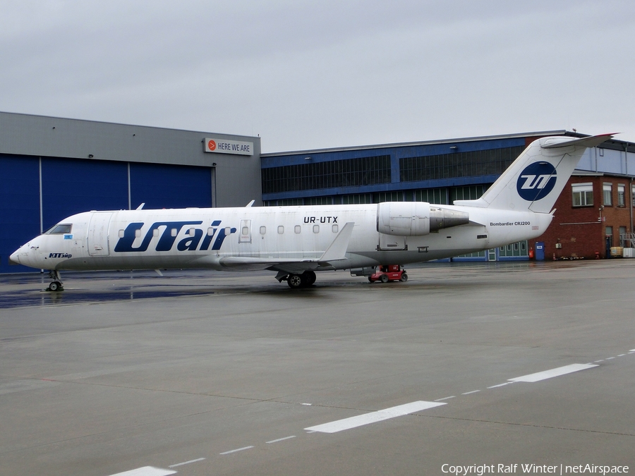 UTair Ukraine Bombardier CRJ-200LR (UR-UTX) | Photo 314332