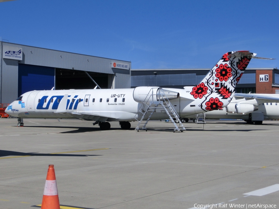 UTair Ukraine Bombardier CRJ-200LR (UR-UTY) | Photo 317813