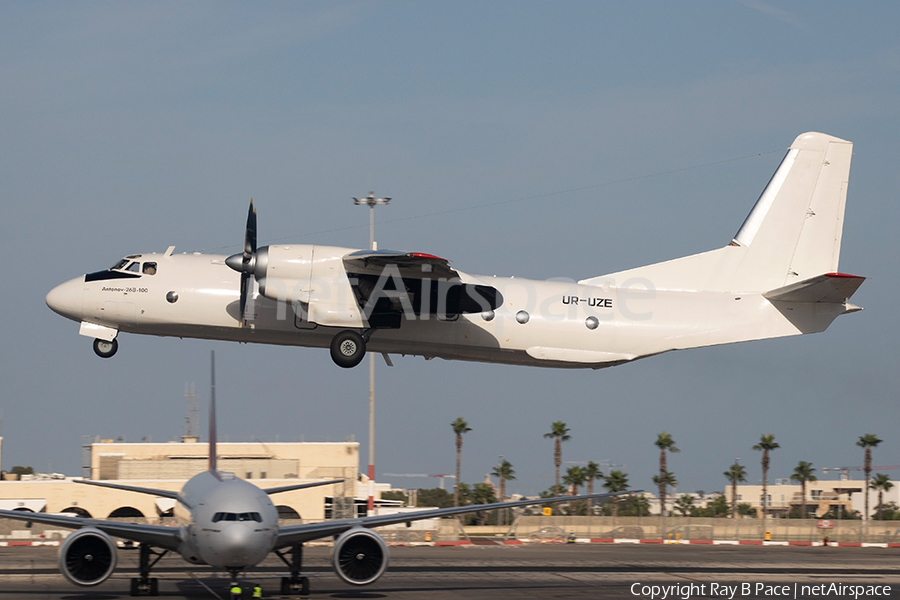 Constanta Airlines Antonov An-26B-100 (UR-UZE) | Photo 601116
