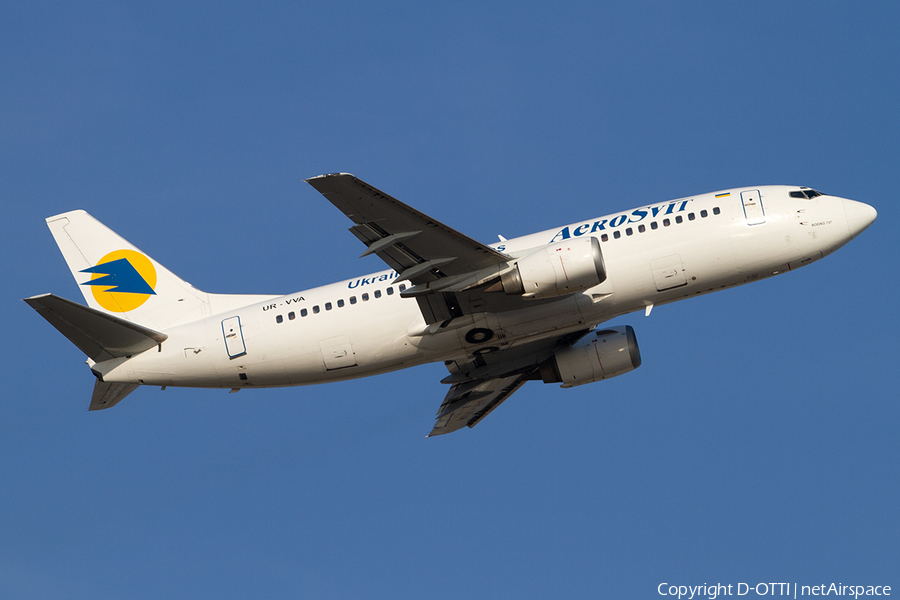 Aerosvit Airlines Boeing 737-3Q8 (UR-VVA) | Photo 318353