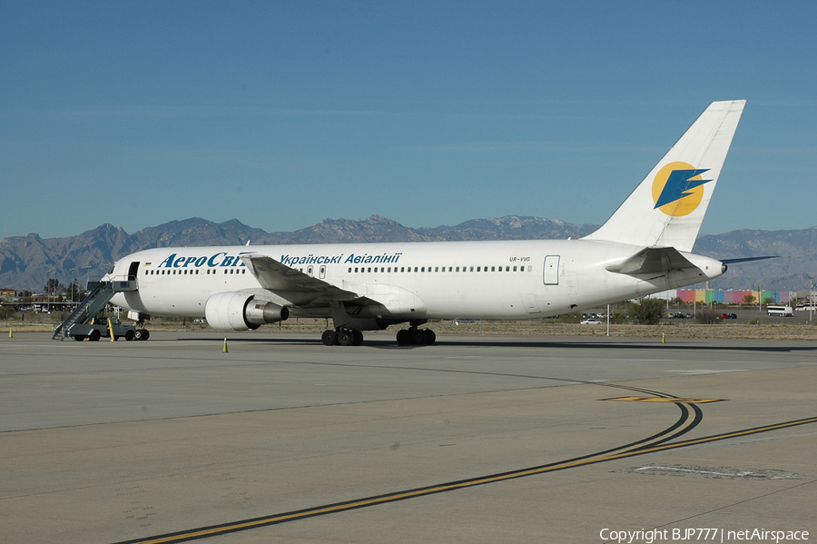 Aerosvit Airlines Boeing 767-383(ER) (UR-VVG) | Photo 291868
