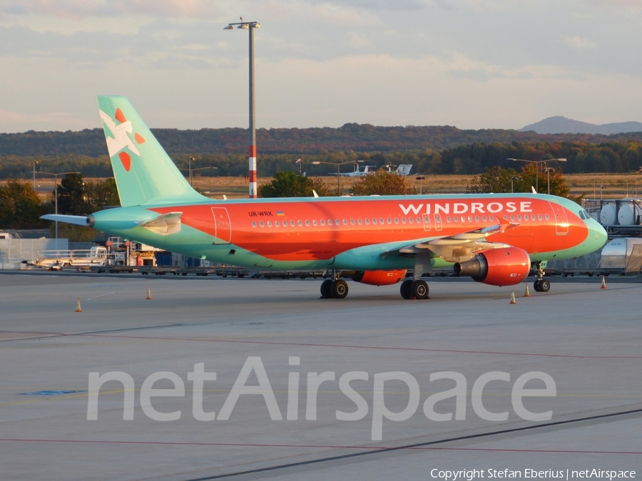 Windrose Airlines Airbus A320-211 (UR-WRK) | Photo 273591