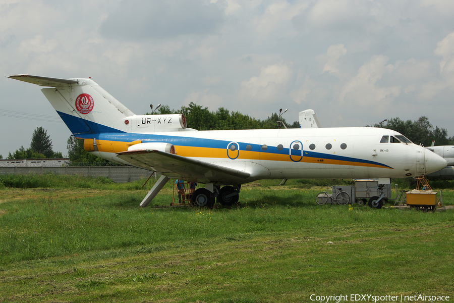 Constanta Airlines Yakovlev Yak-40 (UR-XYZ) | Photo 344698