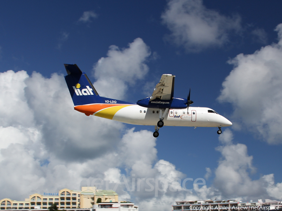 LIAT - Leeward Islands Air Transport de Havilland Canada DHC-8-102 (V2-LDQ) | Photo 71748