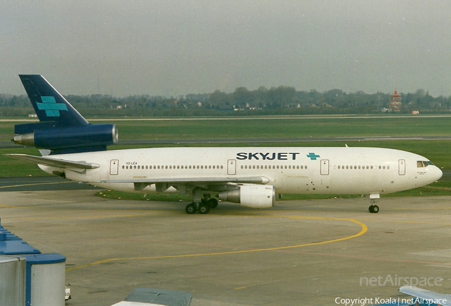 Skyjet McDonnell Douglas DC-10-30 (V2-LEA) | Photo 573116