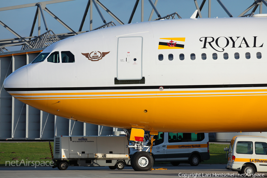 Royal Brunei Airlines Airbus A340-212 (V8-001) | Photo 92637