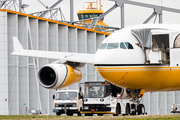 Royal Brunei Airlines Airbus A340-212 (V8-001) at  Hamburg - Fuhlsbuettel (Helmut Schmidt), Germany