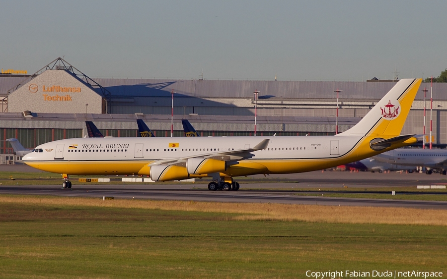 Royal Brunei Airlines Airbus A340-212 (V8-001) | Photo 274157