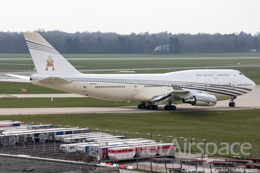 Brunei Sultan's Flight Boeing 747-430 (V8-ALI) | Photo 104238