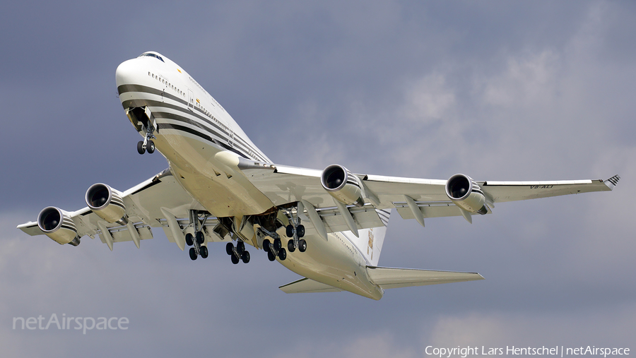 Brunei Sultan's Flight Boeing 747-430 (V8-ALI) | Photo 104408