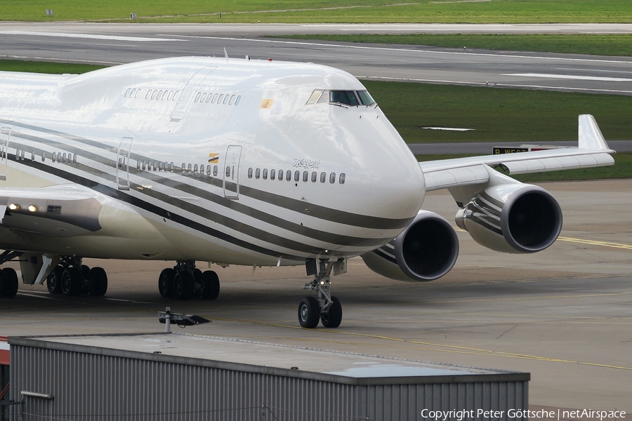 Brunei Sultan's Flight Boeing 747-430 (V8-ALI) | Photo 104409
