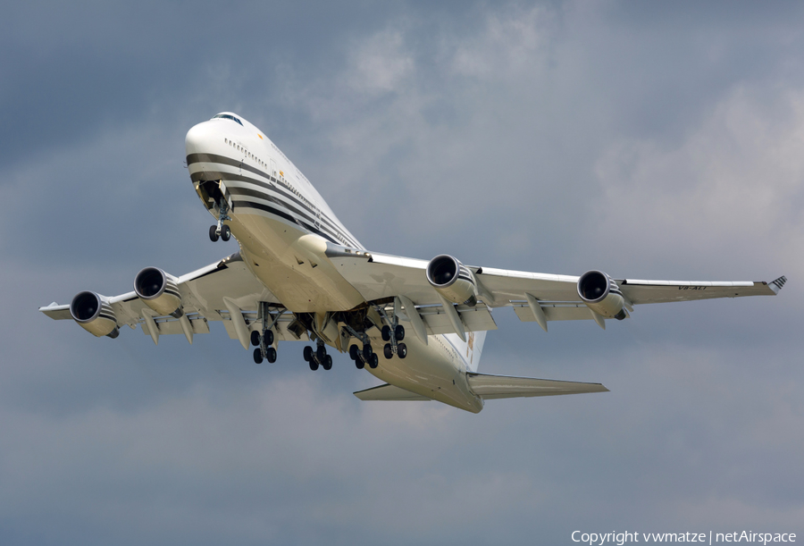 Brunei Sultan's Flight Boeing 747-430 (V8-ALI) | Photo 104436