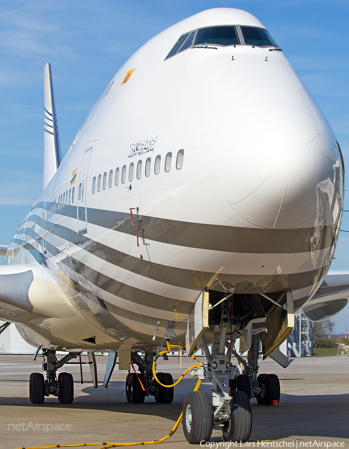 Brunei Sultan's Flight Boeing 747-430 (V8-ALI) | Photo 152447