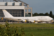 Brunei Sultan's Flight Boeing 747-430 (V8-ALI) at  Hamburg - Fuhlsbuettel (Helmut Schmidt), Germany