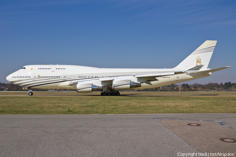 Brunei Sultan's Flight Boeing 747-430 (V8-ALI) | Photo 70760