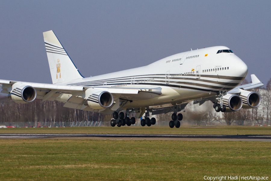 Brunei Sultan's Flight Boeing 747-430 (V8-ALI) | Photo 70761