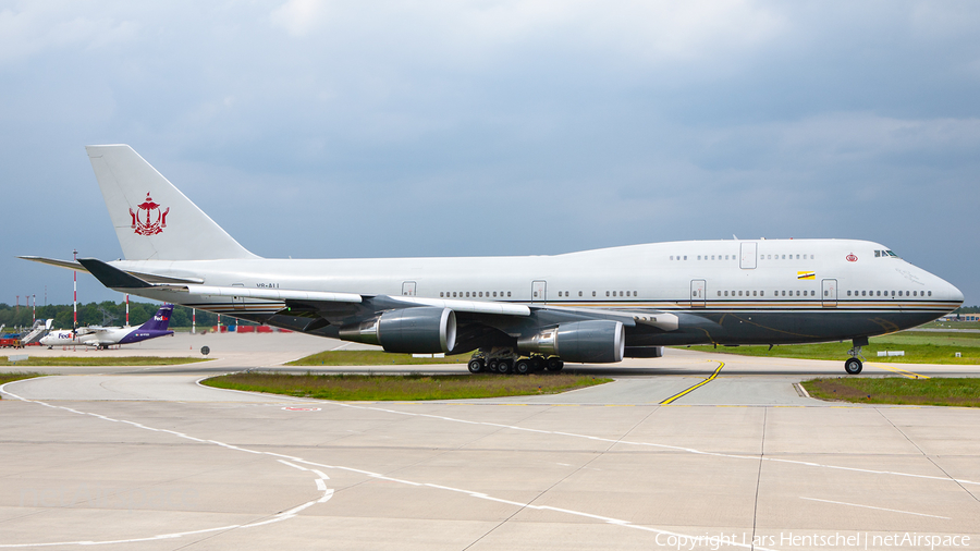 Brunei Sultan's Flight Boeing 747-430 (V8-ALI) | Photo 425193