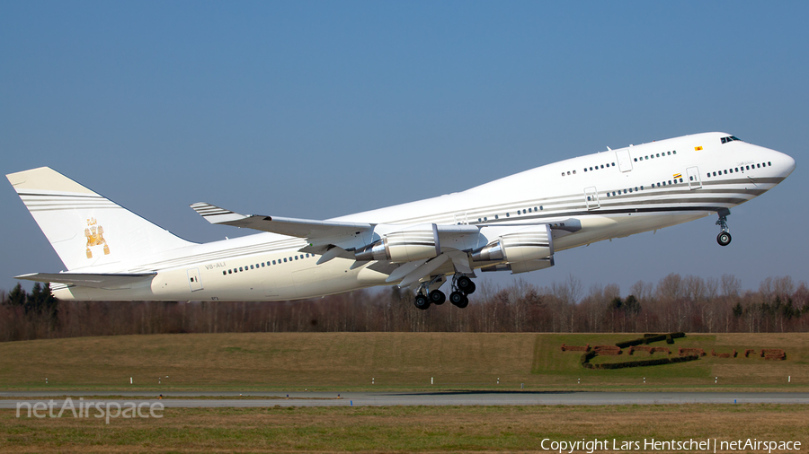 Brunei Sultan's Flight Boeing 747-430 (V8-ALI) | Photo 436134