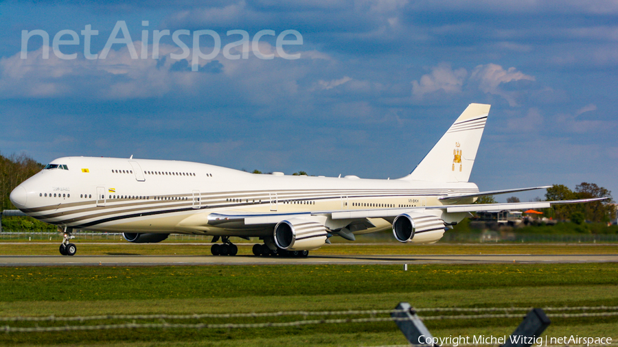 Brunei Sultan's Flight Boeing 747-8LQ(BBJ) (V8-BKH) | Photo 506952