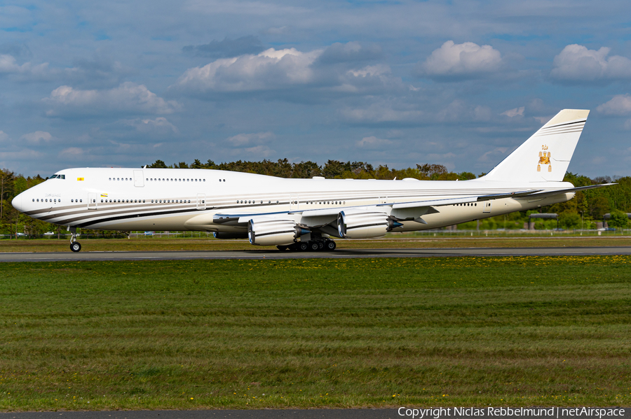 Brunei Sultan's Flight Boeing 747-8LQ(BBJ) (V8-BKH) | Photo 506957