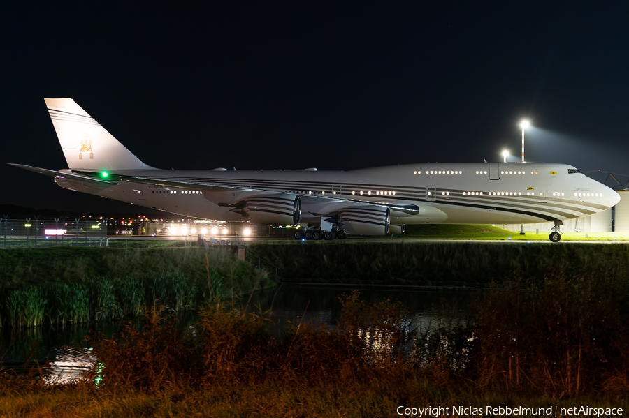 Brunei Sultan's Flight Boeing 747-8LQ(BBJ) (V8-BKH) | Photo 530426