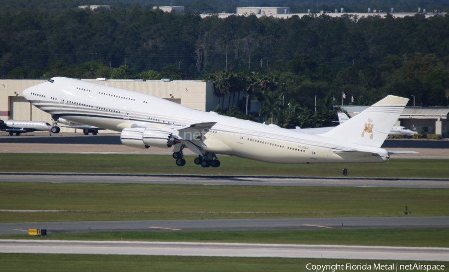 Brunei Sultan's Flight Boeing 747-8LQ(BBJ) (V8-BKH) | Photo 303714