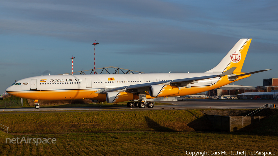 Royal Brunei Airlines Airbus A340-212 (V8-BKH) | Photo 420189