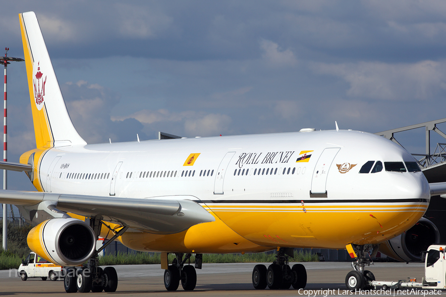 Royal Brunei Airlines Airbus A340-212 (V8-BKH) | Photo 422046