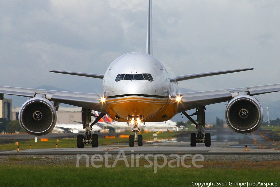 Royal Brunei Airlines Boeing 777-212(ER) (V8-BLA) | Photo 16290