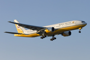 Royal Brunei Airlines Boeing 777-212(ER) (V8-BLB) at  London - Heathrow, United Kingdom