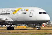 Royal Brunei Airlines Boeing 787-8 Dreamliner (V8-DLD) at  London - Heathrow, United Kingdom