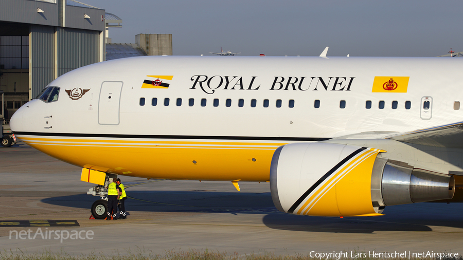 Royal Brunei Airlines Boeing 767-27G(ER) (V8-MHB) | Photo 110734