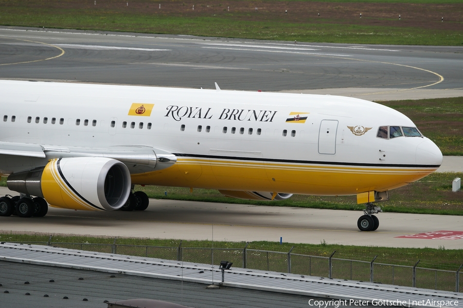 Royal Brunei Airlines Boeing 767-27G(ER) (V8-MHB) | Photo 113430