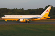 Royal Brunei Airlines Boeing 767-27G(ER) (V8-MHB) at  Hamburg - Fuhlsbuettel (Helmut Schmidt), Germany